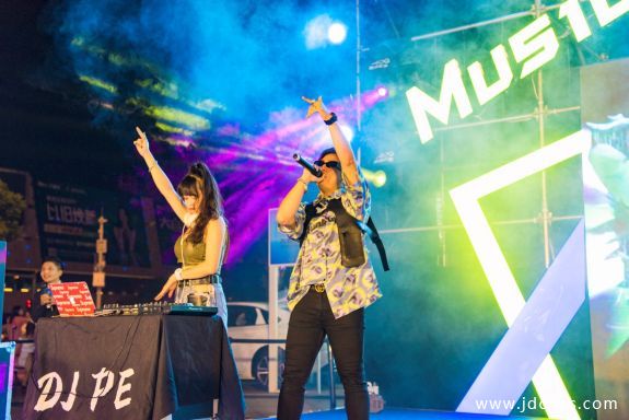 年青自帶光芒，帝豪S南寧站上市發布會璀璨收官